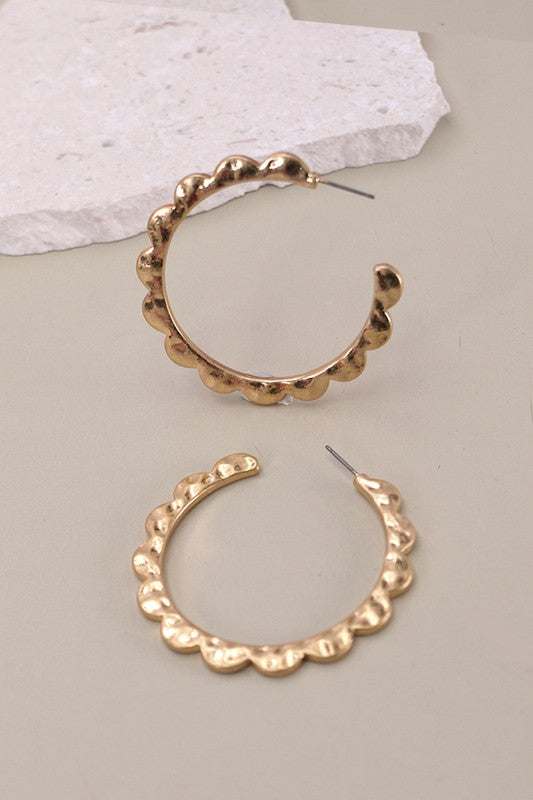 Scalloped Edge Hoops